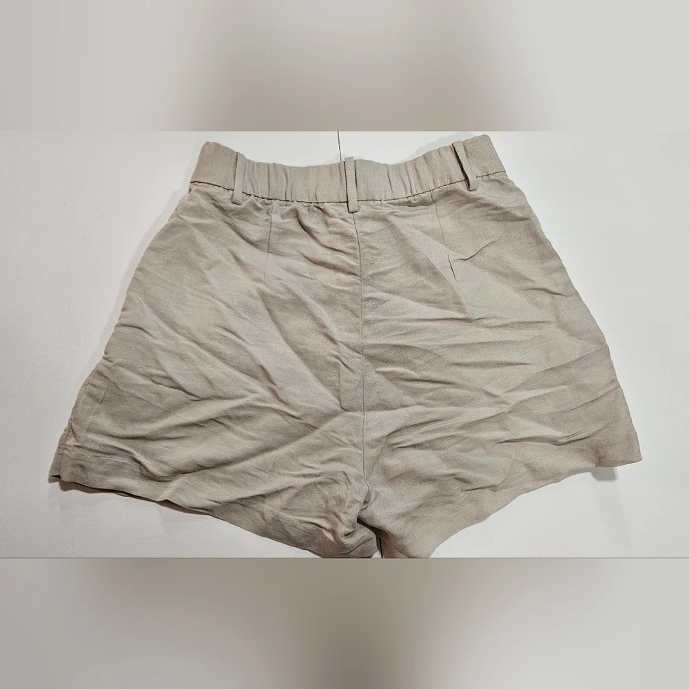 NWT H&M Linen-Blend Shorts Size 6 - Picture 7 of 10